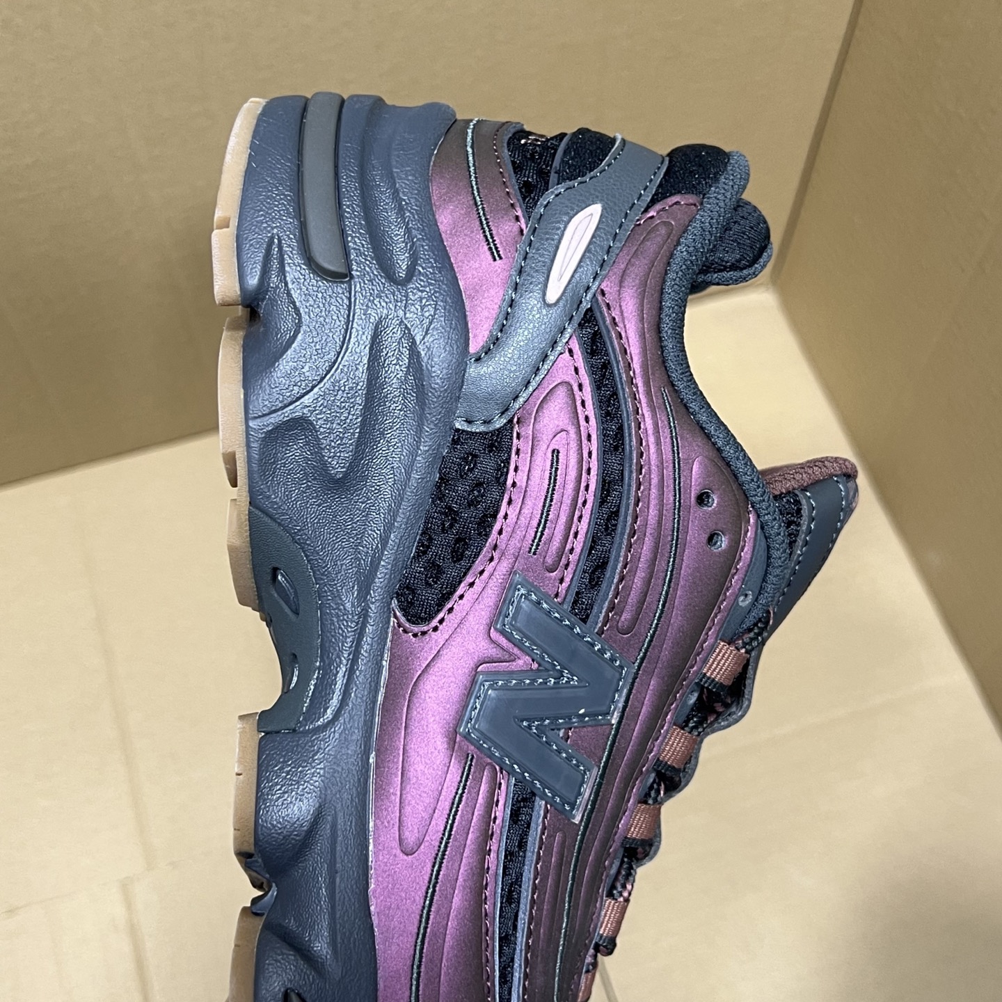 助力双十二活动!
DT版NB1000福利价格下调!
尺码36-45全码输出!
顶级大厂出品!绝对的好货福利!品质绝对是行业首屈一指的存在!原来200+,最后一波!白菜价开冲,转图必卖!