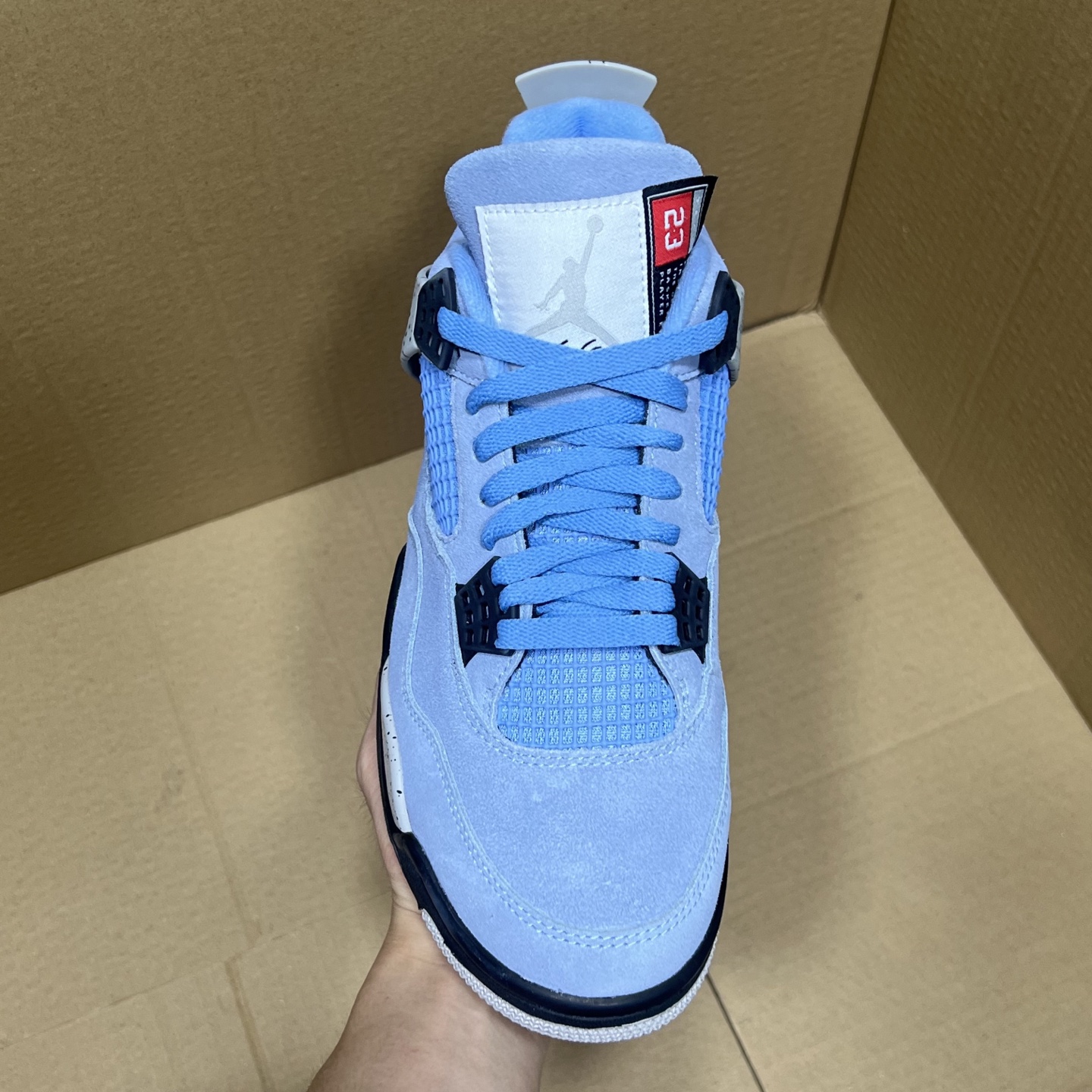 年度重磅福利！R1版AJ4系列特价！市场知名外贸R1版本！早期老的DT，懂的人都懂！品质 口碑一直在线！