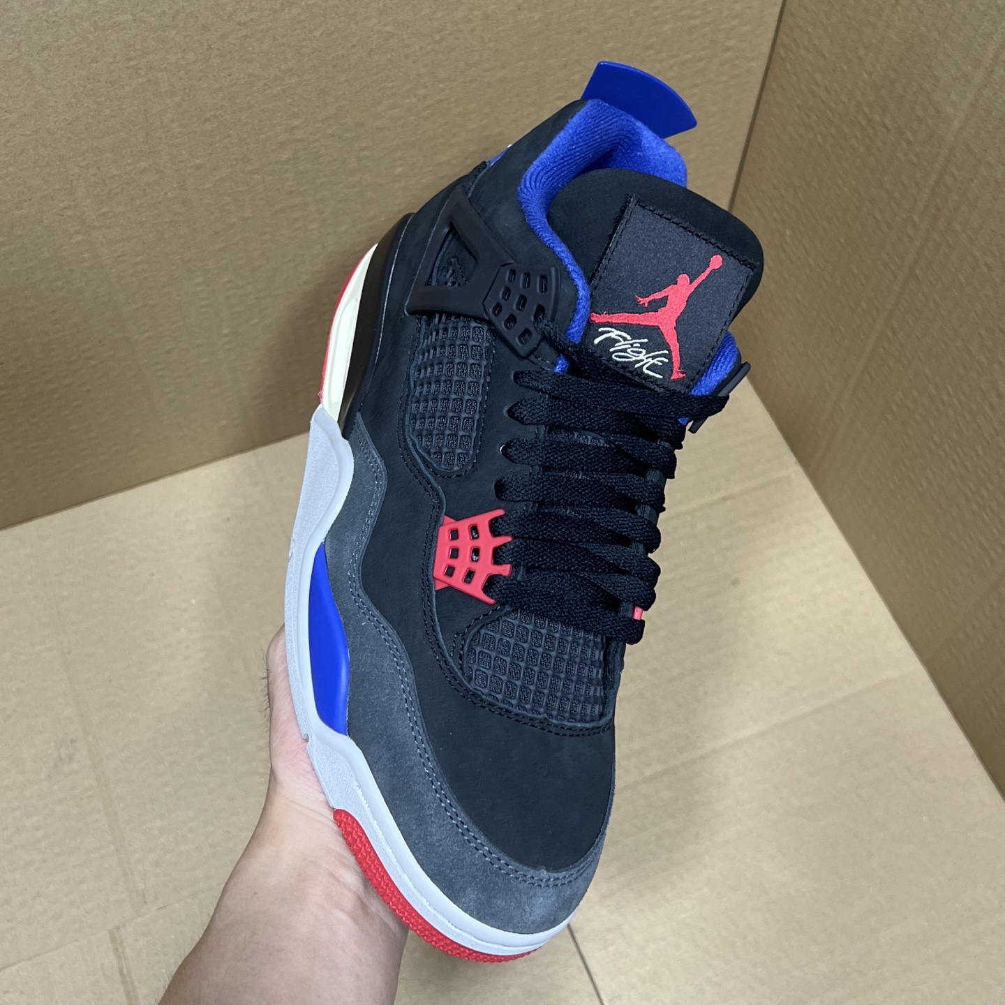 年度重磅福利！R1版AJ4系列特价！市场知名外贸R1版本！早期老的DT，懂的人都懂！品质 口碑一直在线！