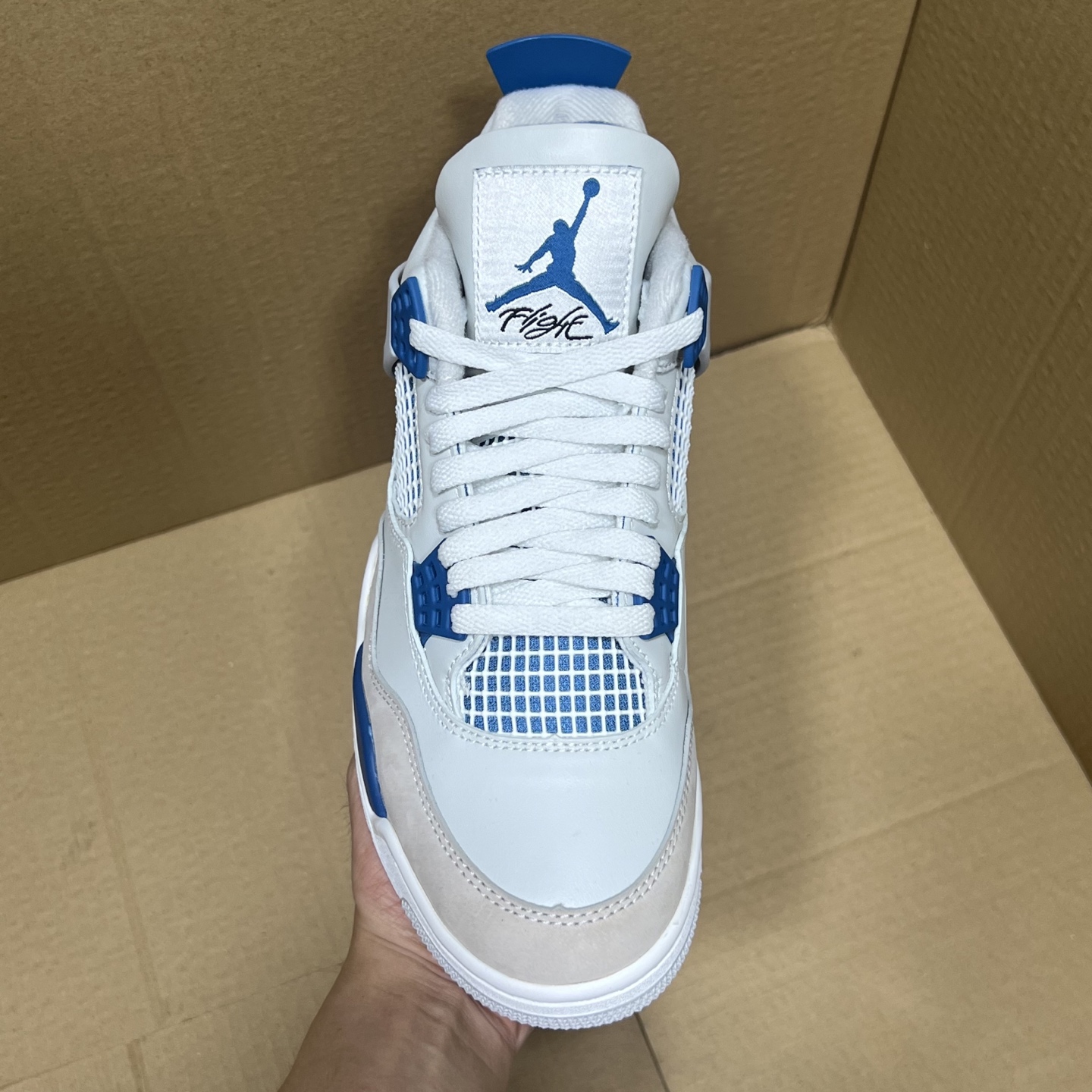 年度重磅福利！R1版AJ4系列特价！市场知名外贸R1版本！早期老的DT，懂的人都懂！品质 口碑一直在线！