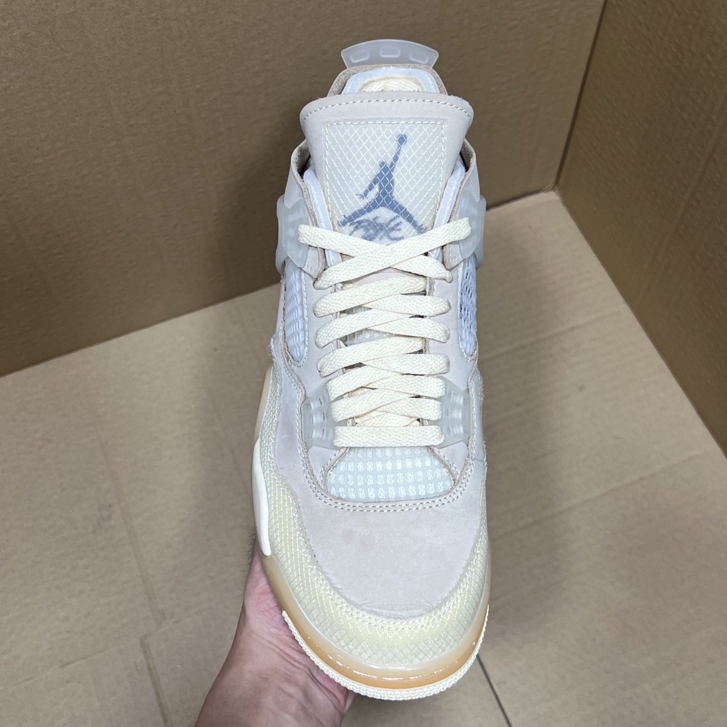 年度重磅福利！R1版AJ4系列特价！市场知名外贸R1版本！早期老的DT，懂的人都懂！品质 口碑一直在线！