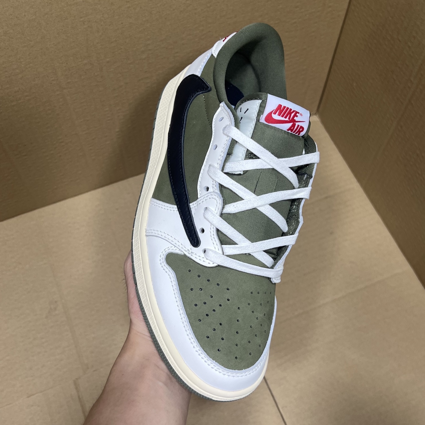 年度重磅福利！R1版AJ1倒勾低帮系列特价！市场知名外贸R1版本！早期老的DT，懂的人都懂！品质 口碑一