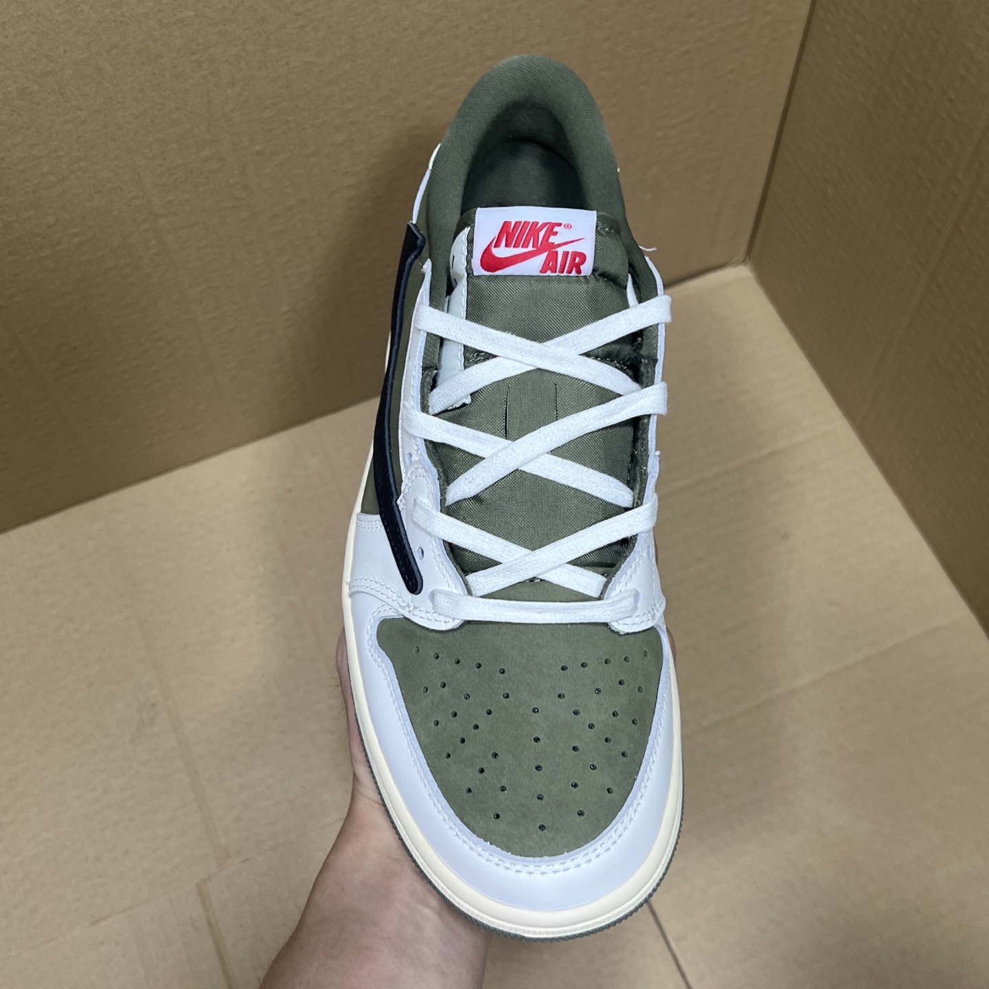 年度重磅福利！R1版AJ1倒勾低帮系列特价！市场知名外贸R1版本！早期老的DT，懂的人都懂！品质 口碑一