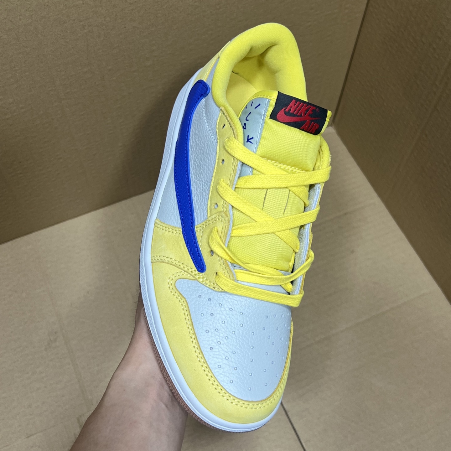 年度重磅福利！R1版AJ1倒勾低帮系列特价！市场知名外贸R1版本！早期老的DT，懂的人都懂！品质 口碑一