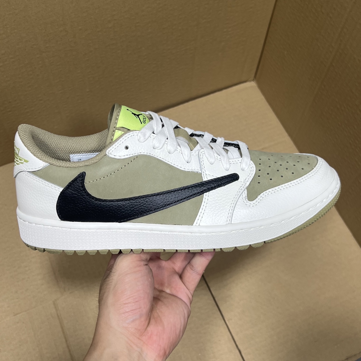 年度重磅福利！R1版AJ1倒勾低帮系列特价！市场知名外贸R1版本！早期老的DT，懂的人都懂！品质 口碑一