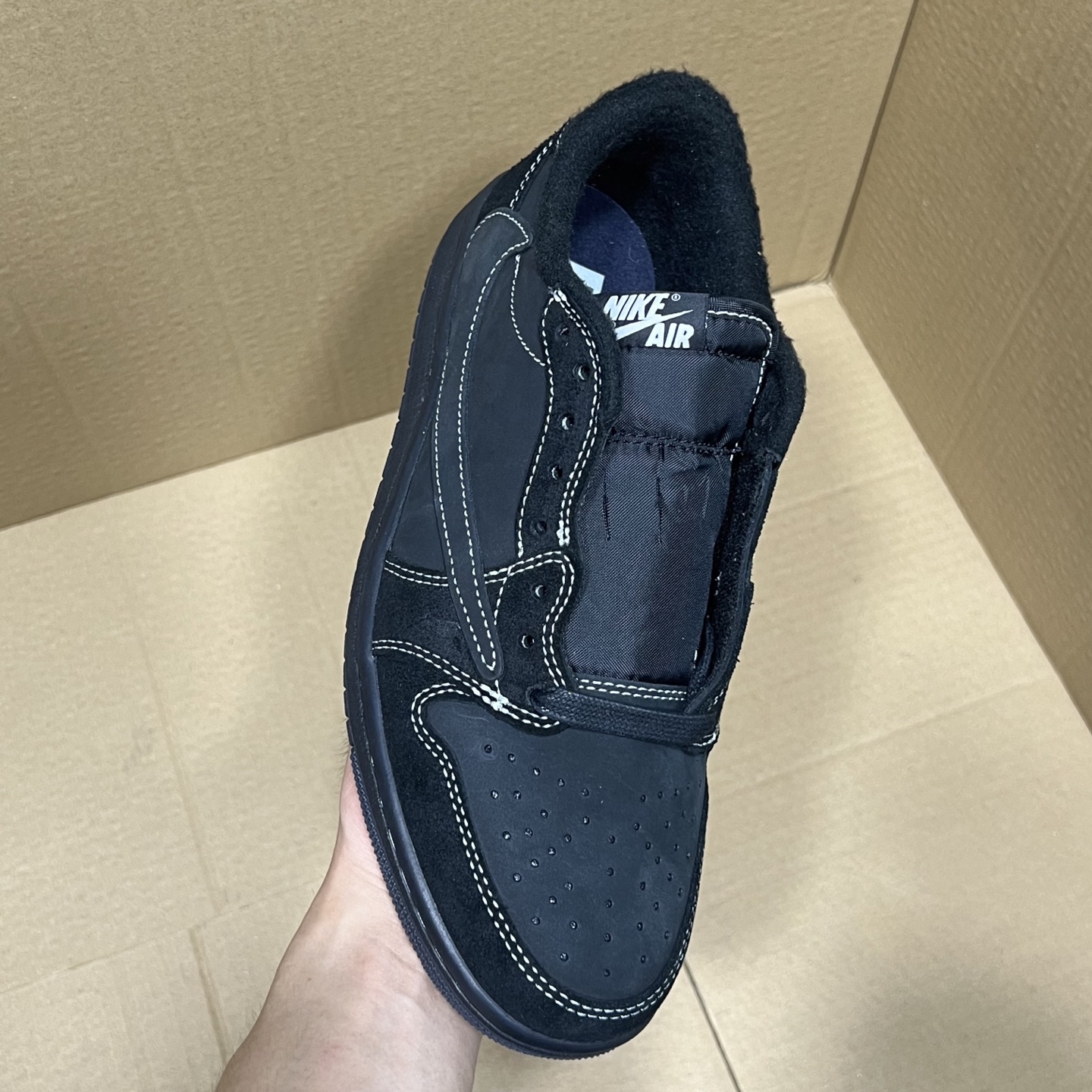 年度重磅福利！R1版AJ1倒勾低帮系列特价！市场知名外贸R1版本！早期老的DT，懂的人都懂！品质 口碑一