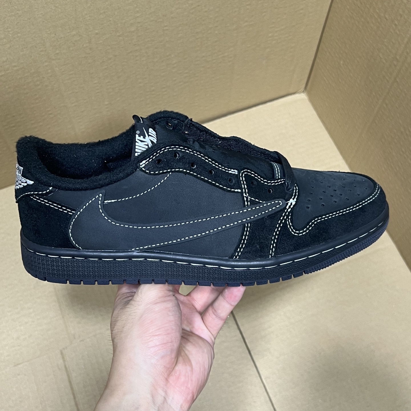 年度重磅福利！R1版AJ1倒勾低帮系列特价！市场知名外贸R1版本！早期老的DT，懂的人都懂！品质 口碑一