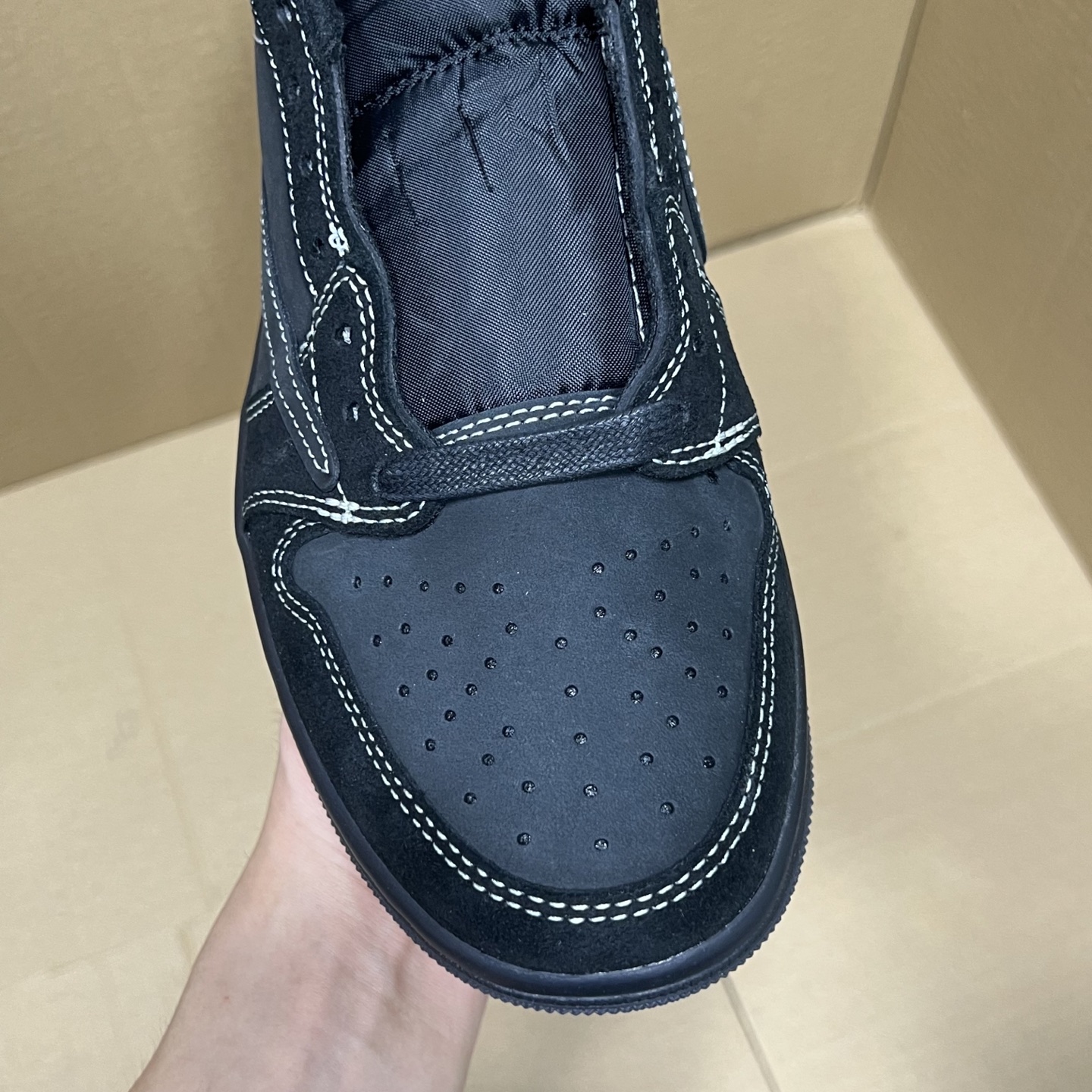 年度重磅福利！R1版AJ1倒勾低帮系列特价！市场知名外贸R1版本！早期老的DT，懂的人都懂！品质 口碑一