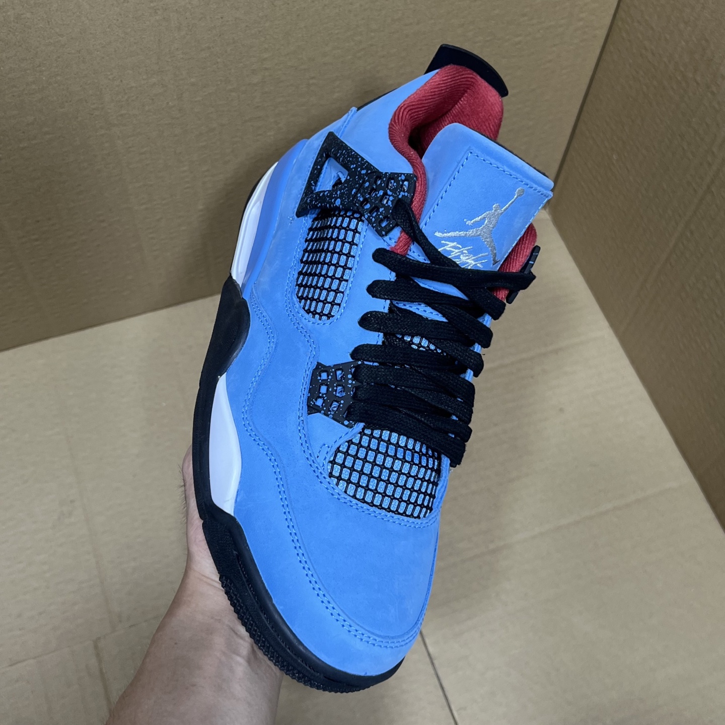 年度重磅福利！R1版AJ4系列特价！市场知名外贸R1版本！早期老的DT，懂的人都懂！品质 口碑一直在线！