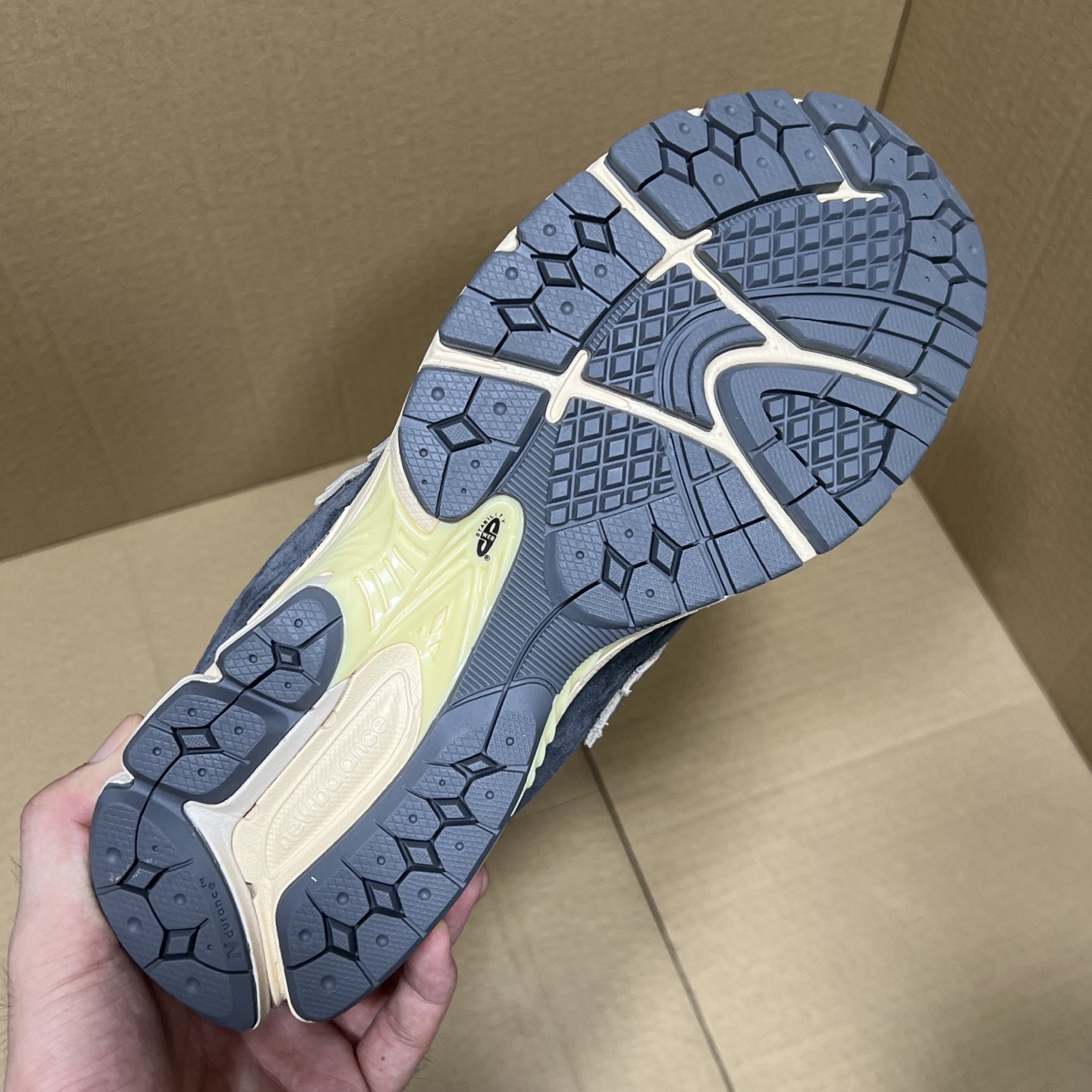 灰碳色 ML2002RHO 纯原NB2002特价！尺码36-47.5，全码输出！年度重磅纯原福利！之前卖