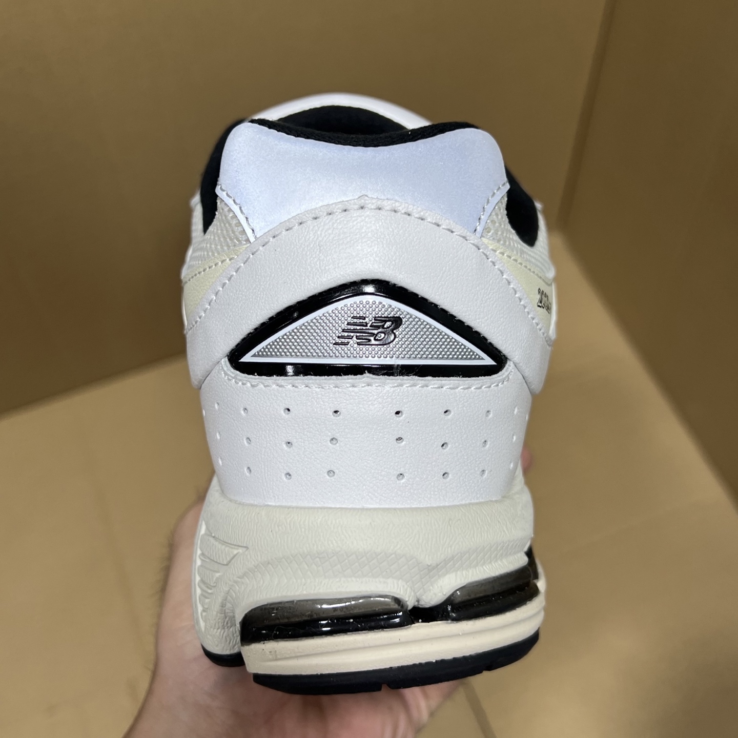 米白色 ML2002RQ 纯原NB2002特价！尺码36-47.5，全码输出！年度重磅纯原福利！之前卖多