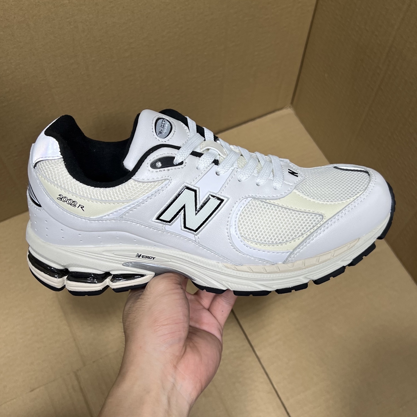 米白色 ML2002RQ 纯原NB2002特价！尺码36-47.5，全码输出！年度重磅纯原福利！之前卖多