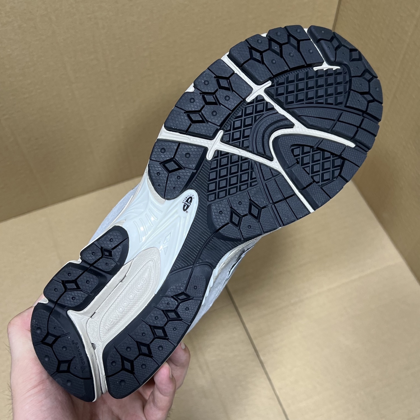 元祖灰色ML2002RC 纯原NB2002特价！尺码36-47.5，全码输出！年度重磅纯原福利！之前卖多