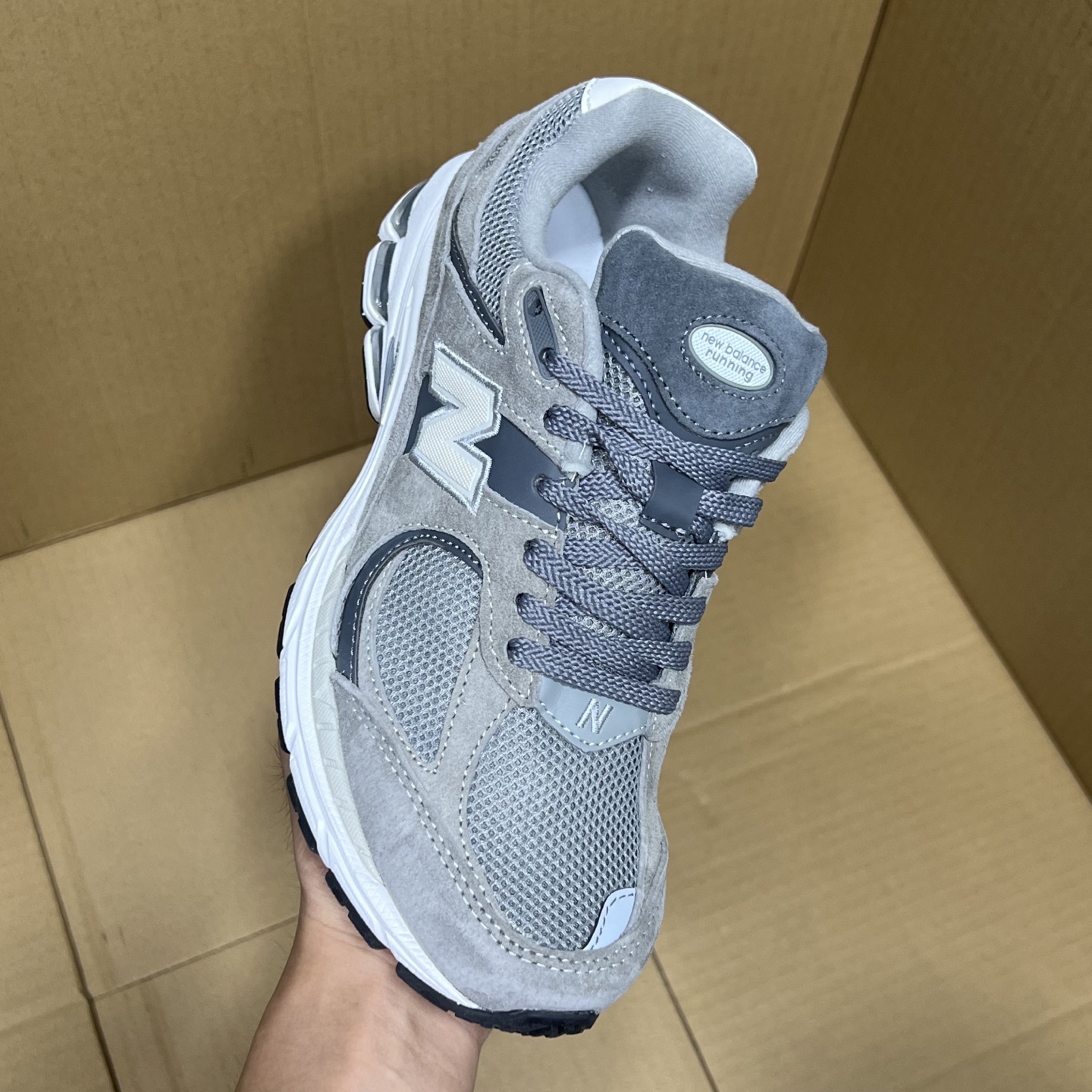 浅灰色M2002RST 纯原NB2002特价！尺码36-47.5，全码输出！年度重磅纯原福利！之前卖多少