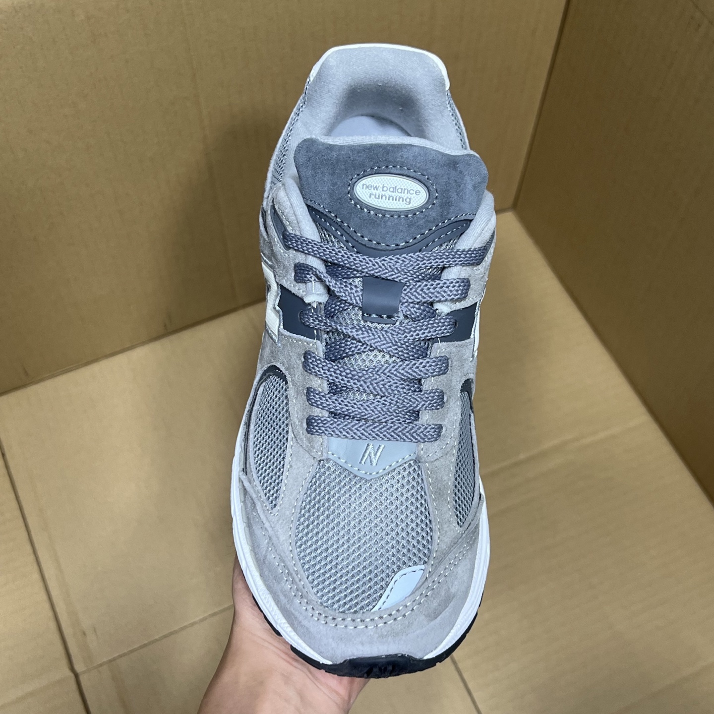 浅灰色M2002RST 纯原NB2002特价！尺码36-47.5，全码输出！年度重磅纯原福利！之前卖多少