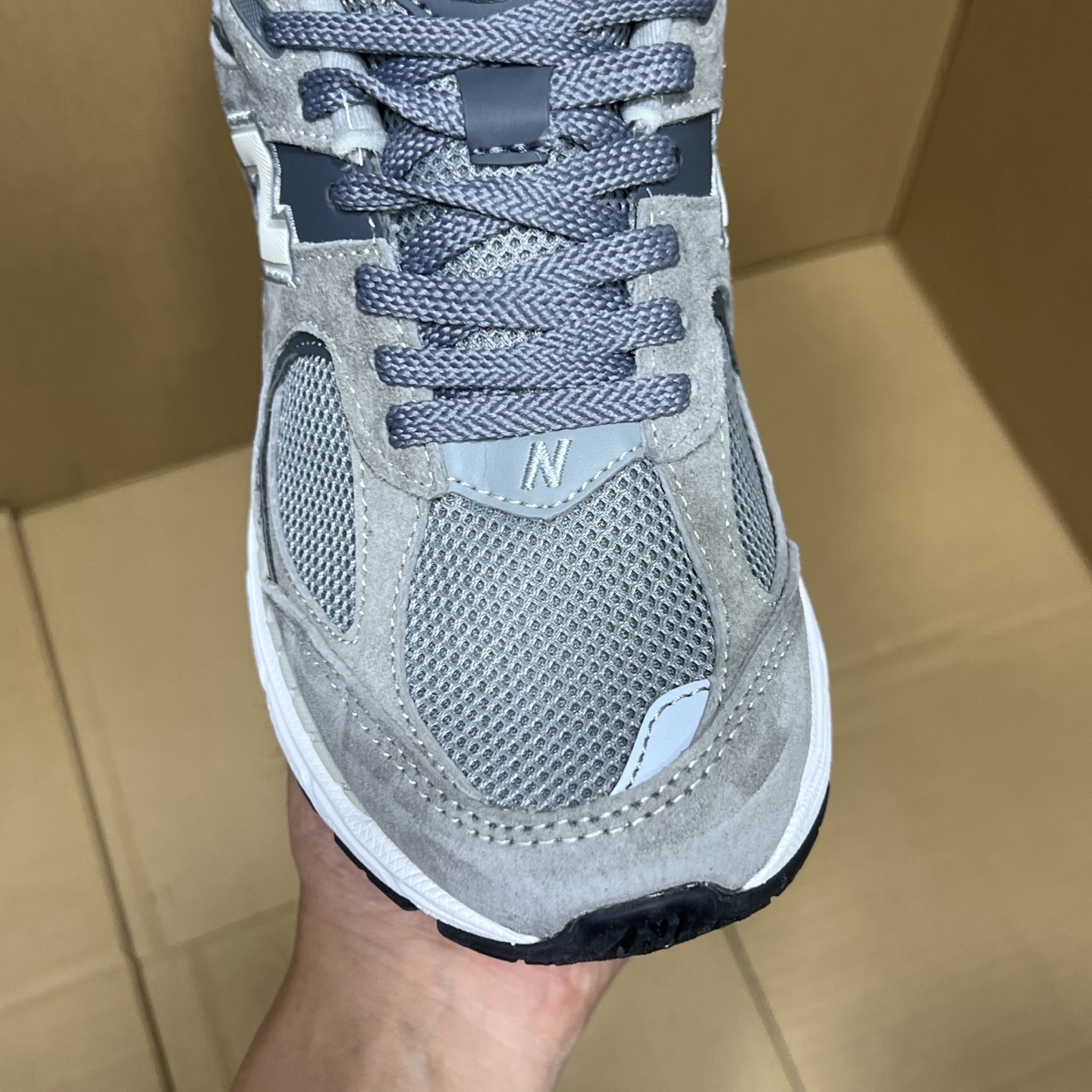 浅灰色M2002RST 纯原NB2002特价！尺码36-47.5，全码输出！年度重磅纯原福利！之前卖多少