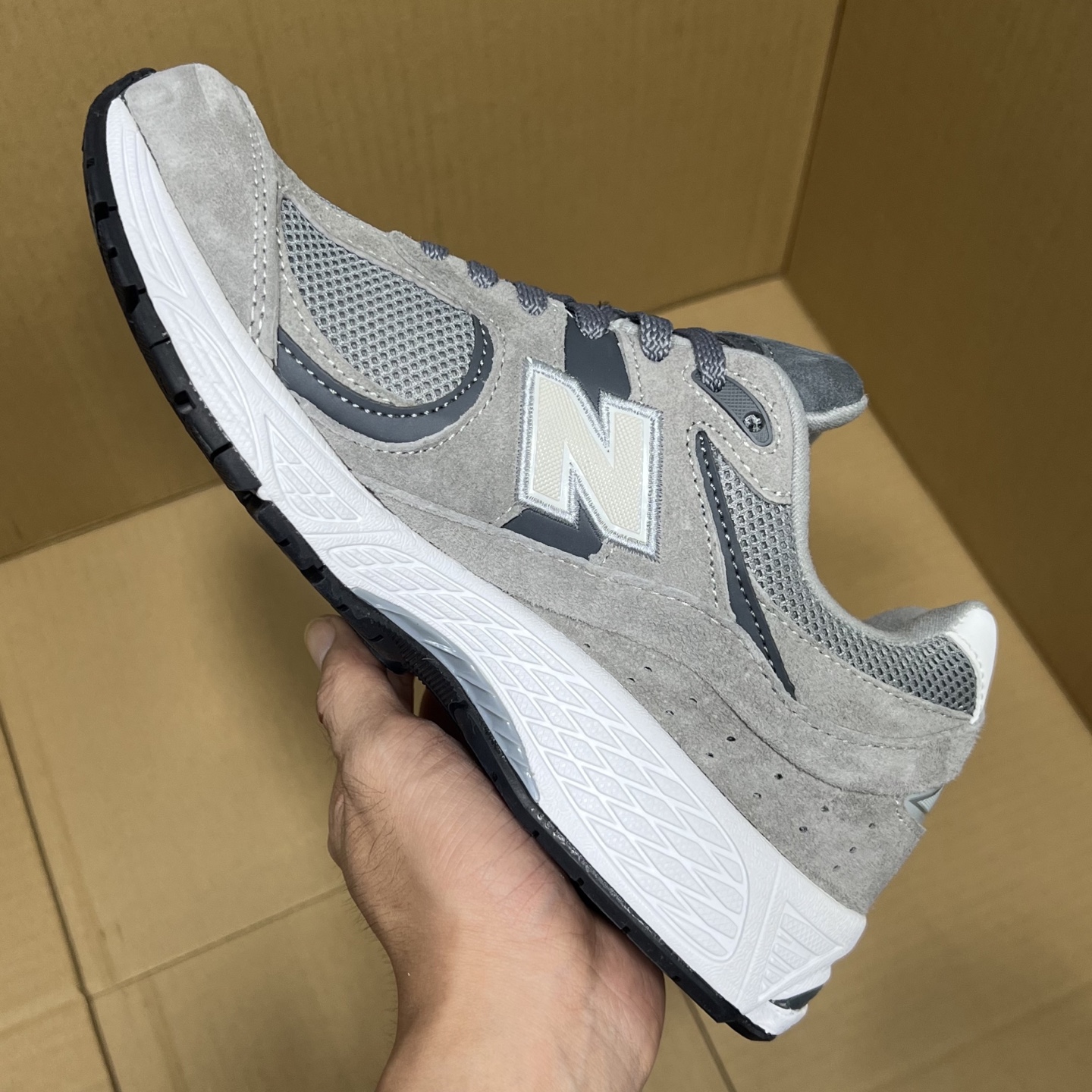 浅灰色M2002RST 纯原NB2002特价！尺码36-47.5，全码输出！年度重磅纯原福利！之前卖多少