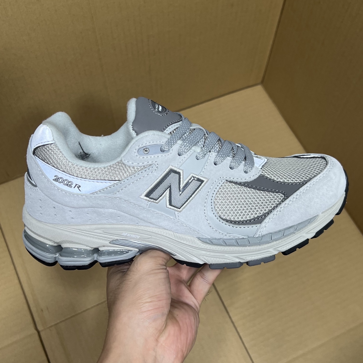 云雾灰色ML2002RO 纯原NB2002特价！尺码36-47.5，全码输出！年度重磅纯原福利！之前卖多