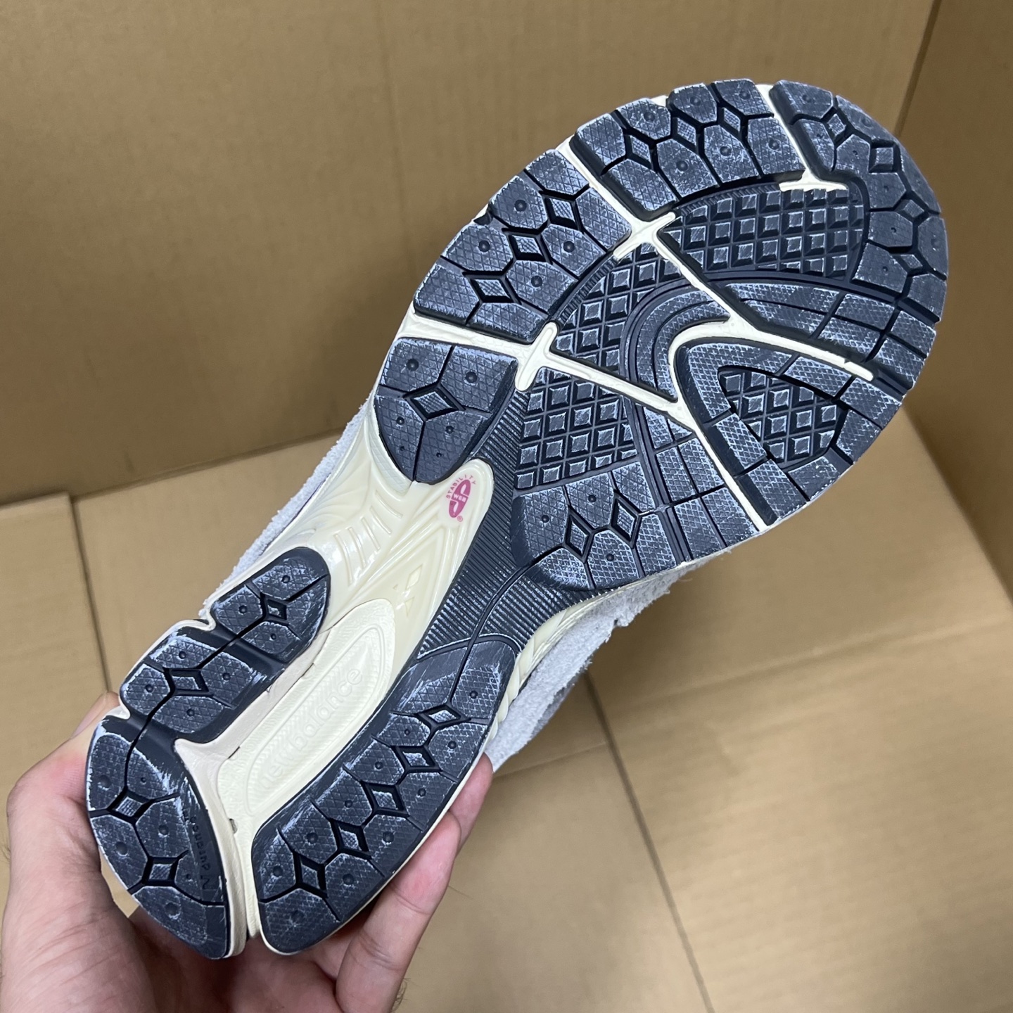 云雨灰色M2002RDA 纯原NB2002特价！尺码36-47.5，全码输出！年度重磅纯原福利！之前卖多