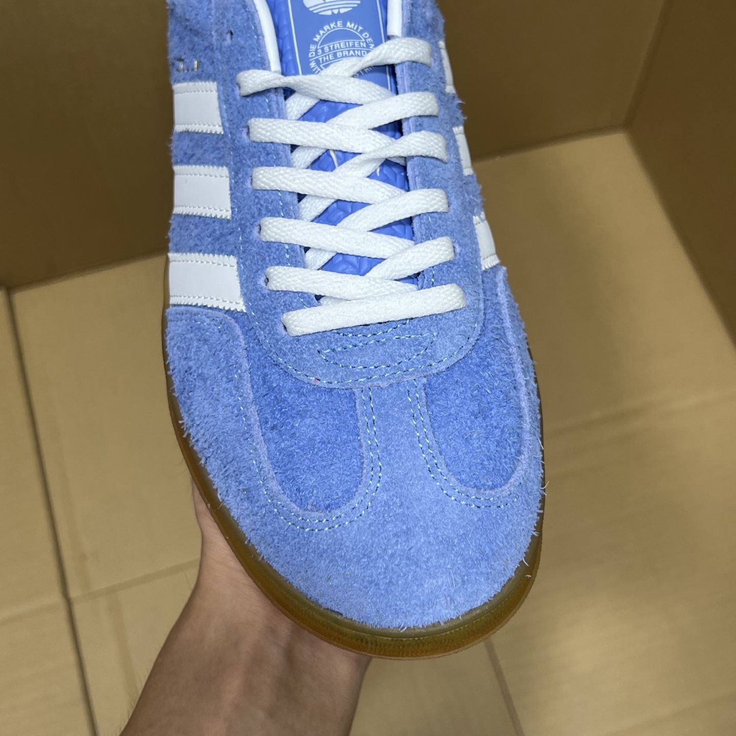 特价💰115  双十二冲刺！价格下调！
VT版桑巴德训特价！
尺码：36-45，全码输出！
外贸滞留订单 经典热门款福利！品质如图所示，白菜价亏本清仓！