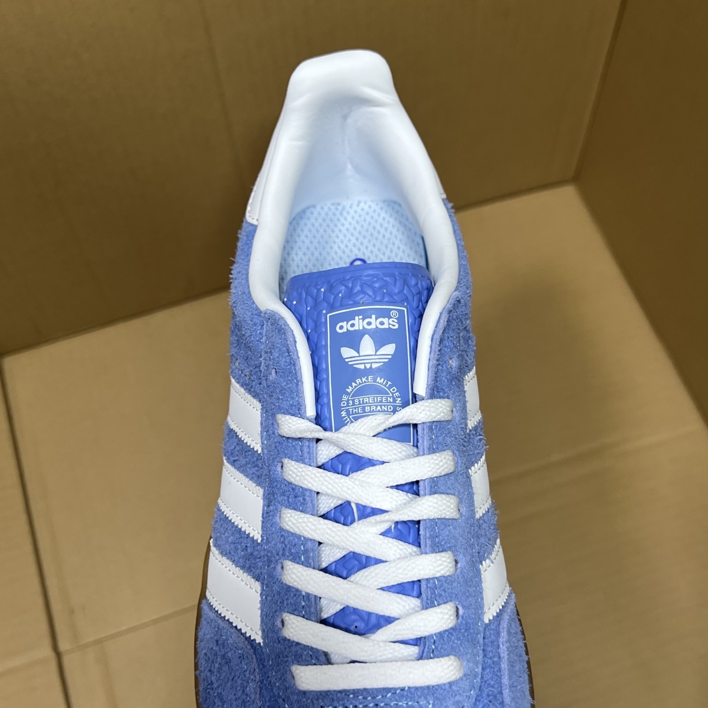 特价💰115  双十二冲刺！价格下调！
VT版桑巴德训特价！
尺码：36-45，全码输出！
外贸滞留订单 经典热门款福利！品质如图所示，白菜价亏本清仓！