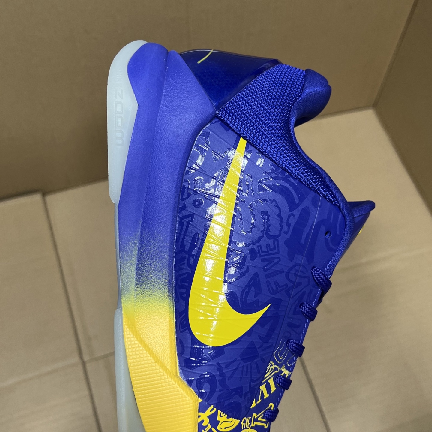 特价福利！科比系列特价！CD4991-400尺码40-48.5全码输出！原OG版本，重新上线！科比系列天