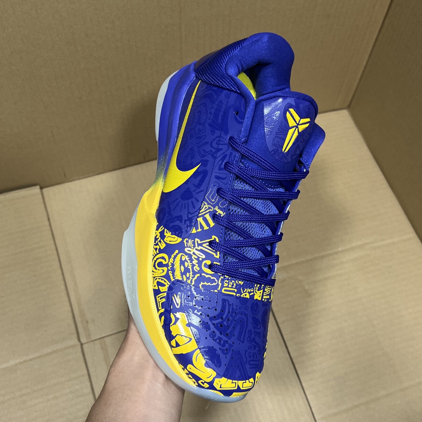 特价福利！科比系列特价！CD4991-400尺码40-48.5全码输出！原OG版本，重新上线！科比系列天