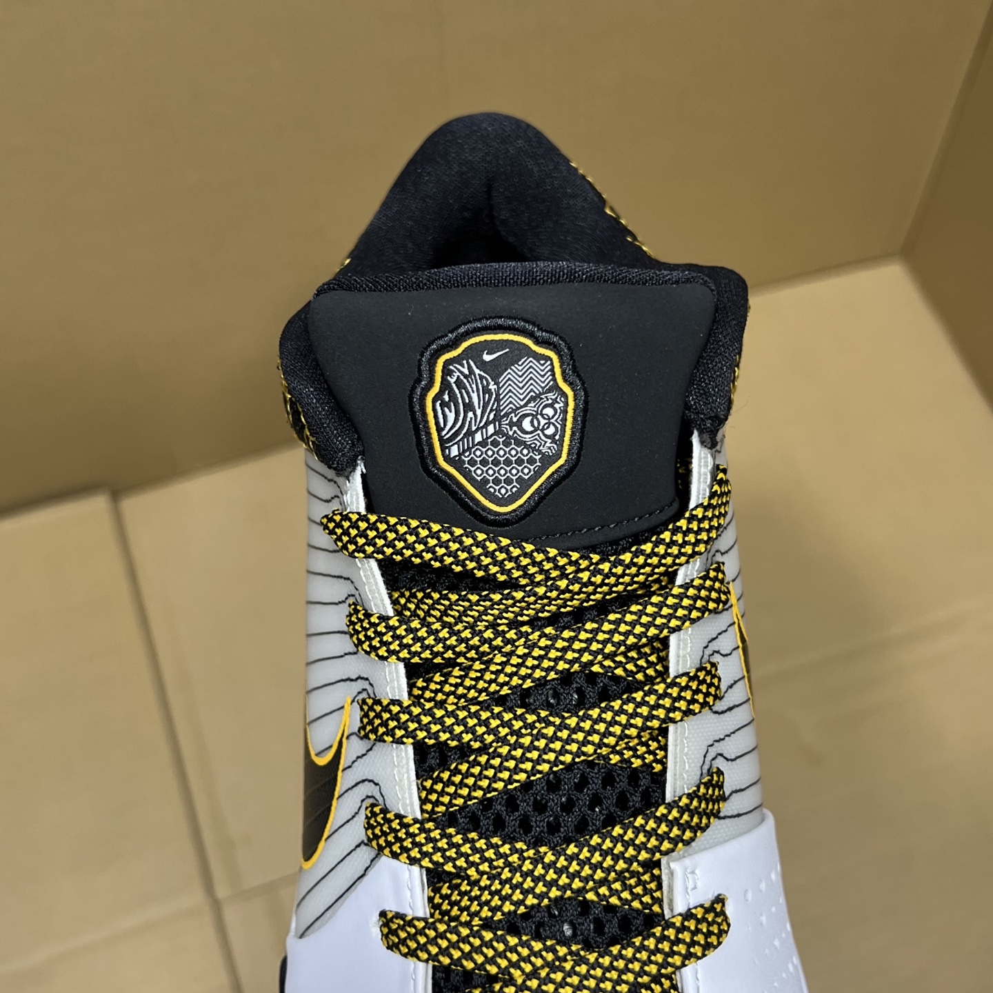 特价福利！科比4系列！AV6339-101尺码40-48.5全码输出！原OG版本，重新上线！科比系列天花