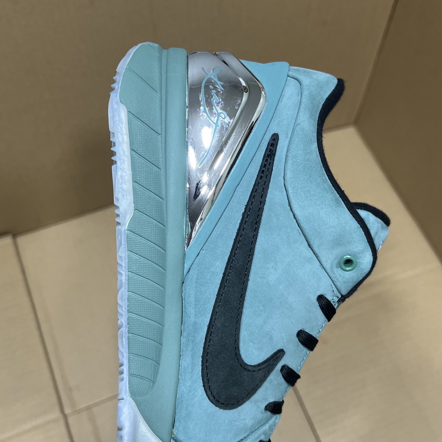 特价福利科比系 fq3545-300尺码40-48.5全码输出！原OG版本，重新上线！科比系列天花板产品