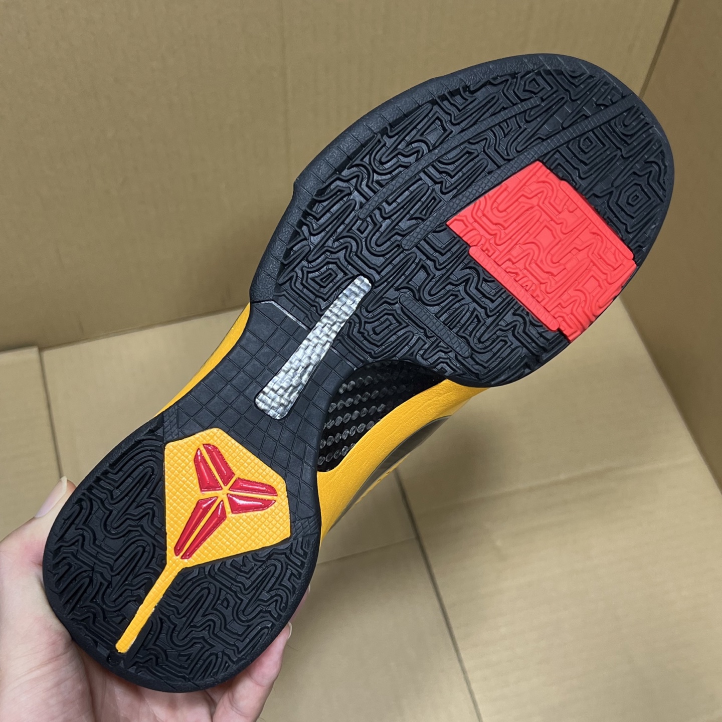 特价福利 科比5系列！CD4991-700尺码40-48.5全码输出！原OG版本，重新上线！科比系列天花