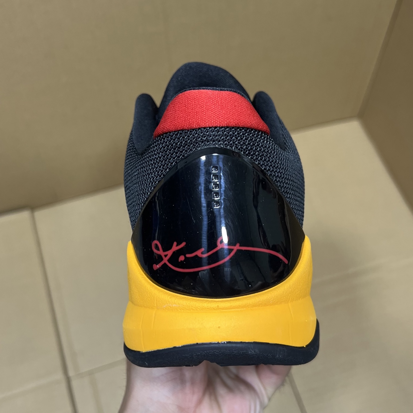 特价福利 科比5系列！CD4991-700尺码40-48.5全码输出！原OG版本，重新上线！科比系列天花