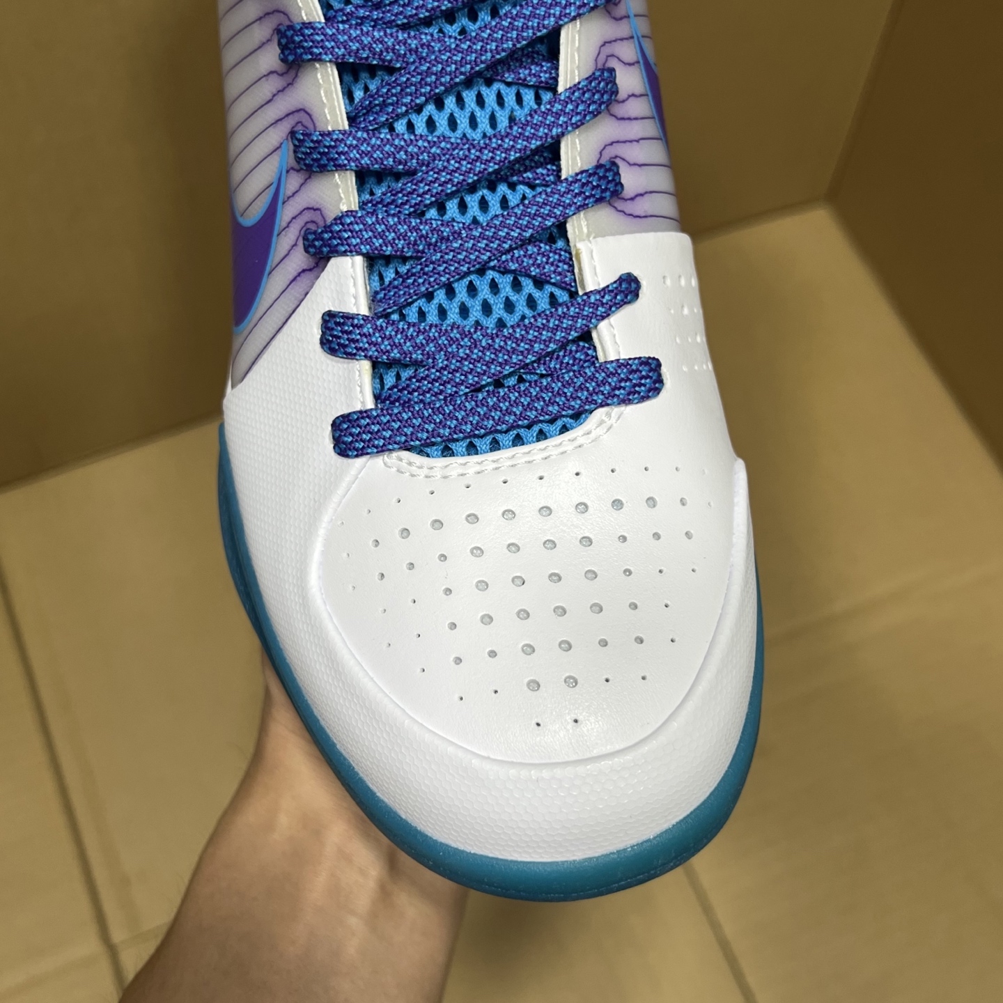 特价福利！科比4系列！av6339-100尺码40-48.5全码输出！原OG版本，重新上线！科比系列天花