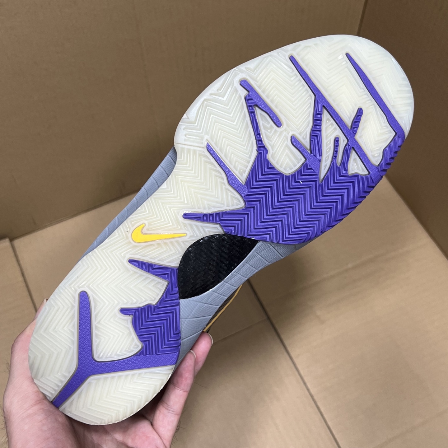 特价福利 科比系列av6399-001尺码40-48.5全码输出！原OG版本，重新上线！科比系列天花板产