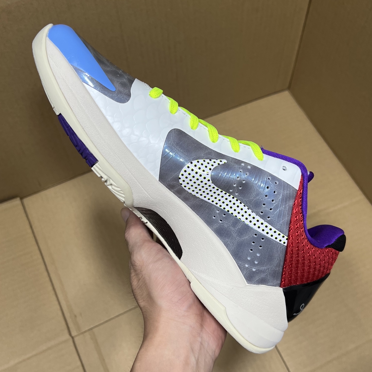 特价福利科比系列特价 cd44991-004尺码40-48.5全码输出！原OG版本，重新上线！科比系列天