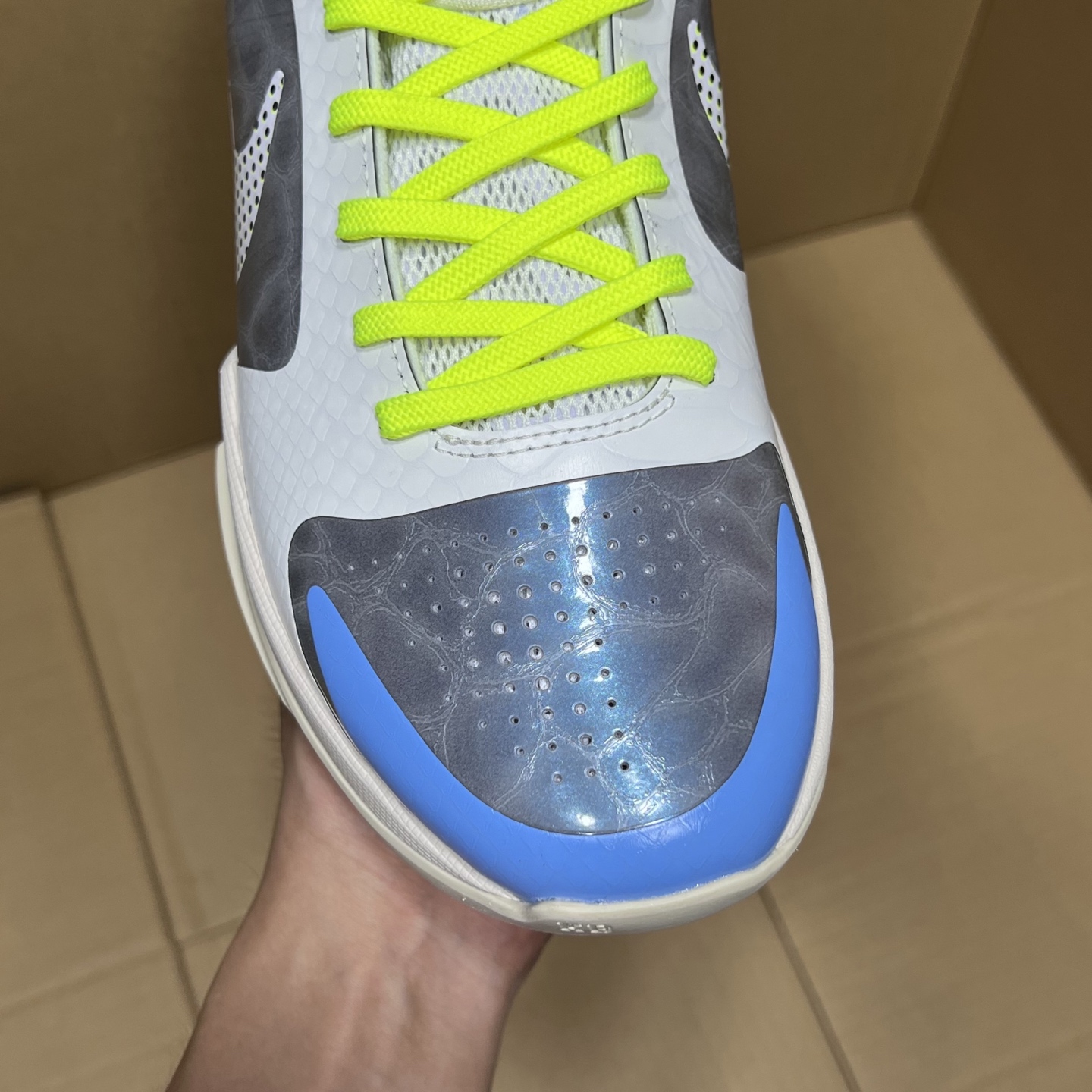 特价福利科比系列特价 cd44991-004尺码40-48.5全码输出！原OG版本，重新上线！科比系列天