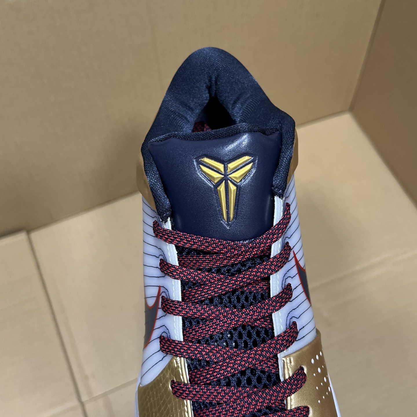 特价福利！科比系列3544-100尺码40-48.5全码输出！原OG版本，重新上线！科比系列天花板产品！