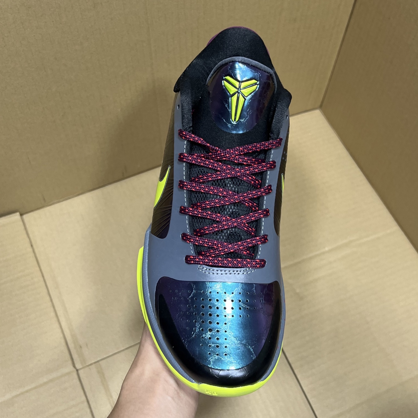 特价福利科比系列特价！CD4991-001尺码40-48.5全码输出！原OG版本，重新上线！科比系列天花