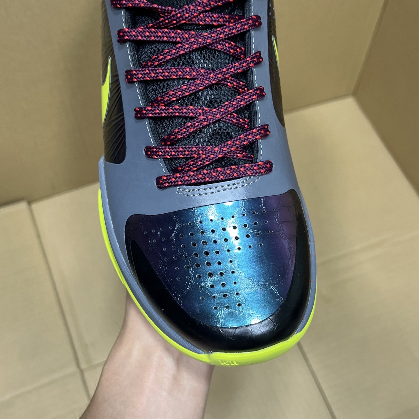 特价福利科比系列特价！CD4991-001尺码40-48.5全码输出！原OG版本，重新上线！科比系列天花