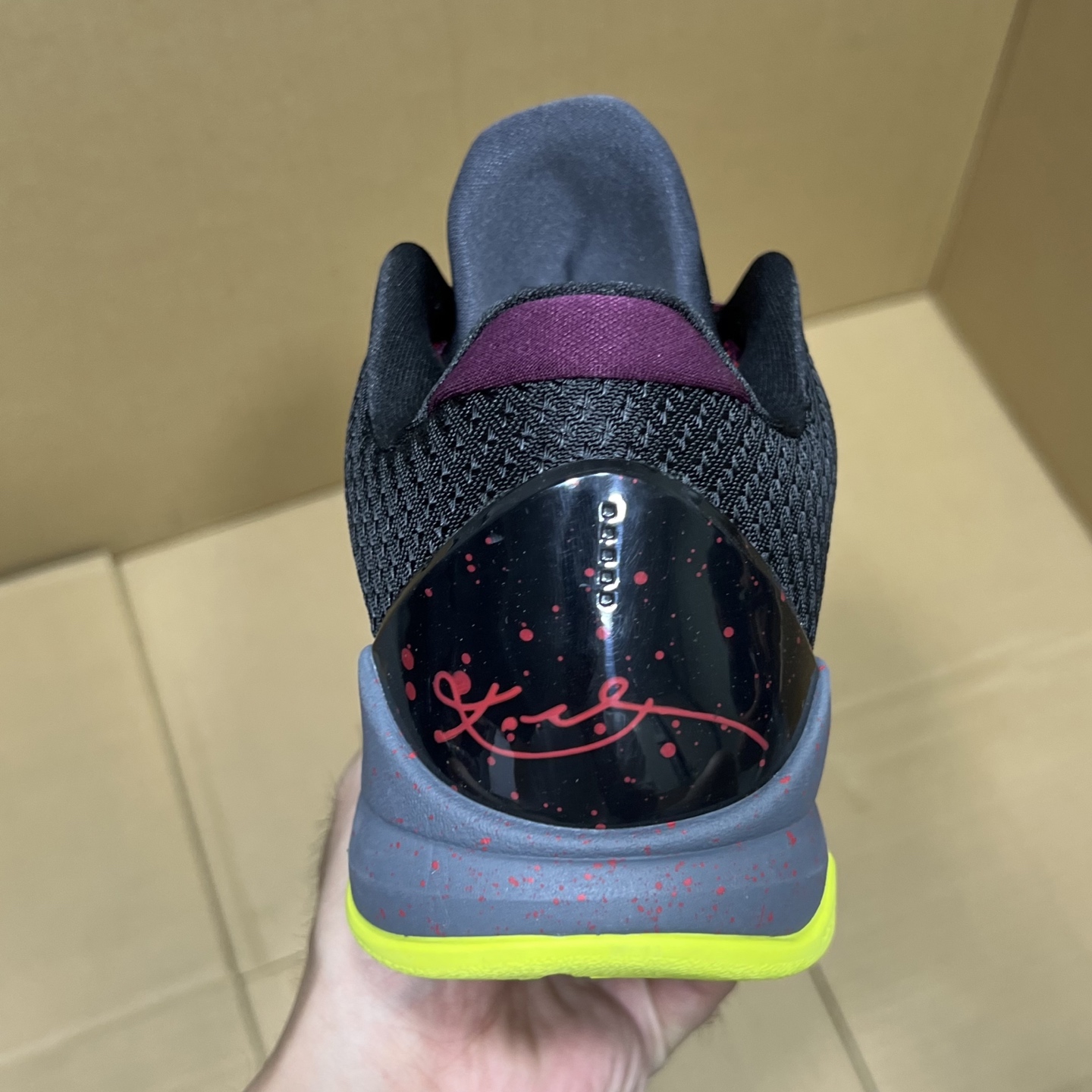 特价福利科比系列特价！CD4991-001尺码40-48.5全码输出！原OG版本，重新上线！科比系列天花