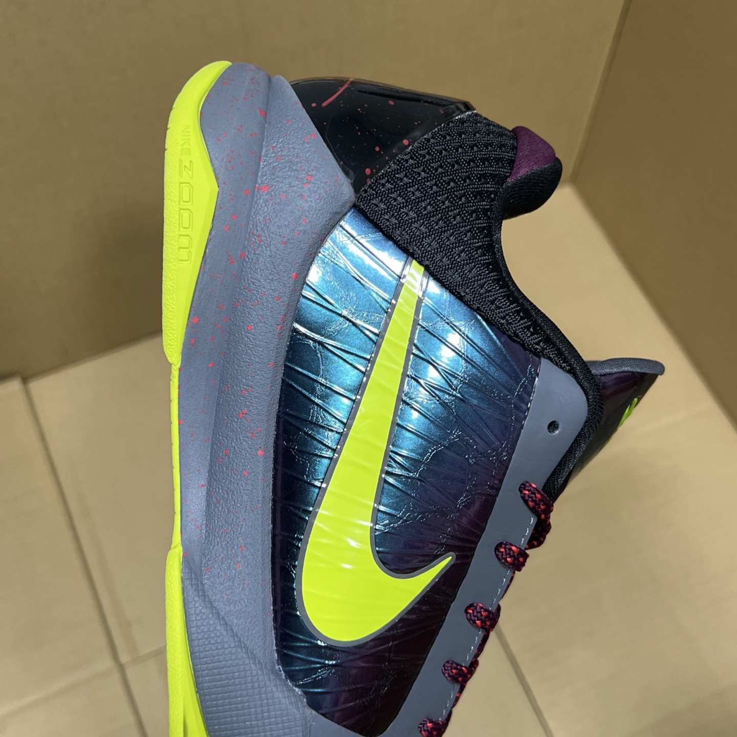 特价福利科比系列特价！CD4991-001尺码40-48.5全码输出！原OG版本，重新上线！科比系列天花