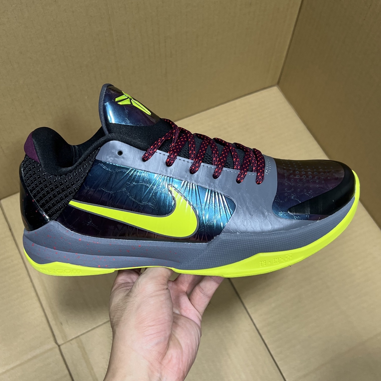 特价福利科比系列特价！CD4991-001尺码40-48.5全码输出！原OG版本，重新上线！科比系列天花