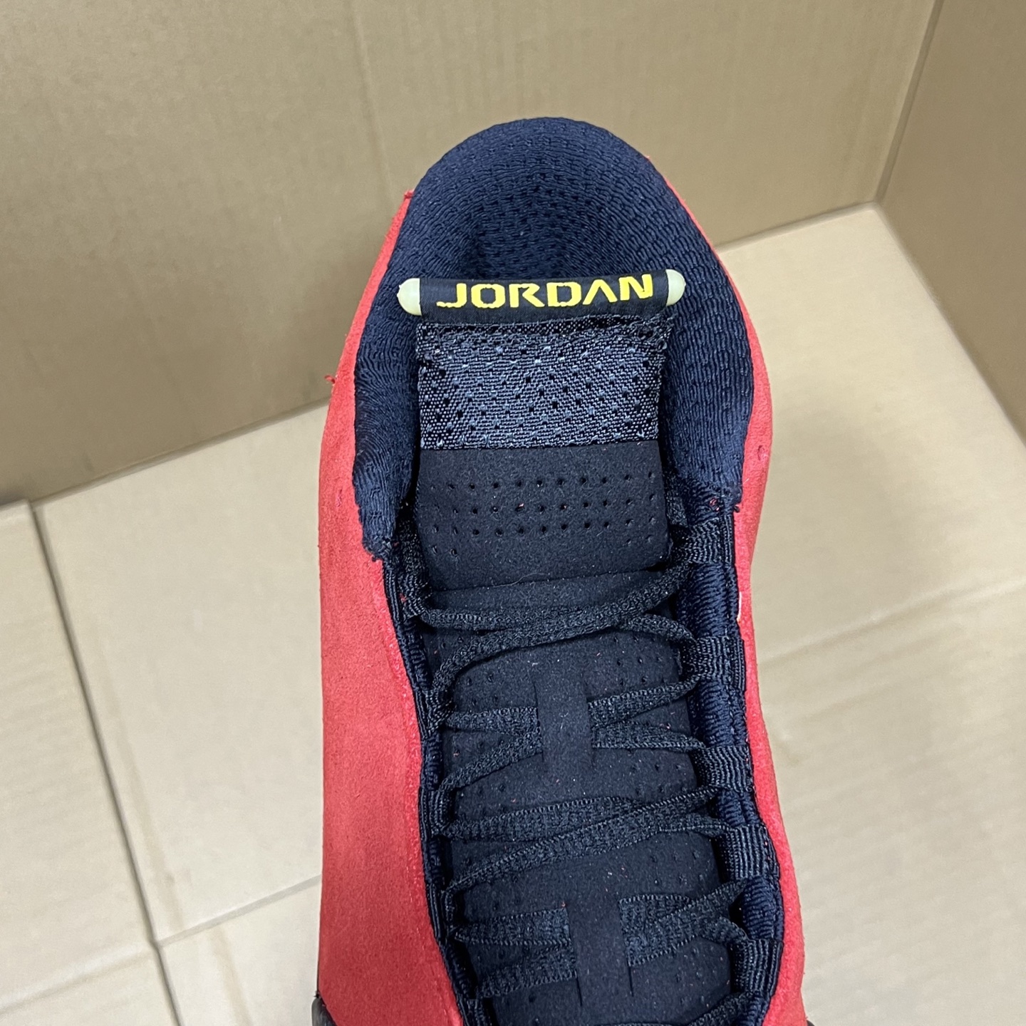 福利价格下调！
GX顶级AJ4系列特价！
尺码40-47.5，全码输出！
市场顶级大厂出品！原来什么价格大家都知道，品质是最顶级的，现在白菜价冲了！
编码AB215836！