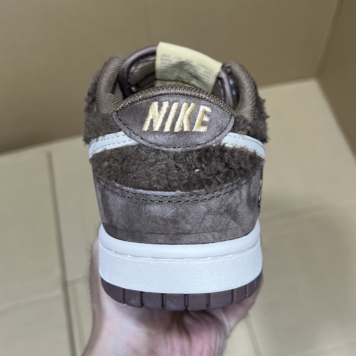 福利特价 独家定制dunk拉布布联名！ 尺码：36-45，全码出货！ 纯原版本，独家定制配色！目前在售最强版本！品质 细