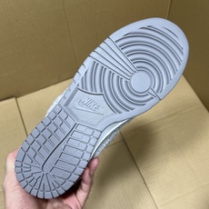 福利特价 独家定制dunk拉布布联名! Nike Dunk By POP MART LABUBU 尺码:36-45,全码 福利特价 独家定制dunk拉布布联名! Nike Dunk By POP MART LABUBU 尺码:36-45,全码