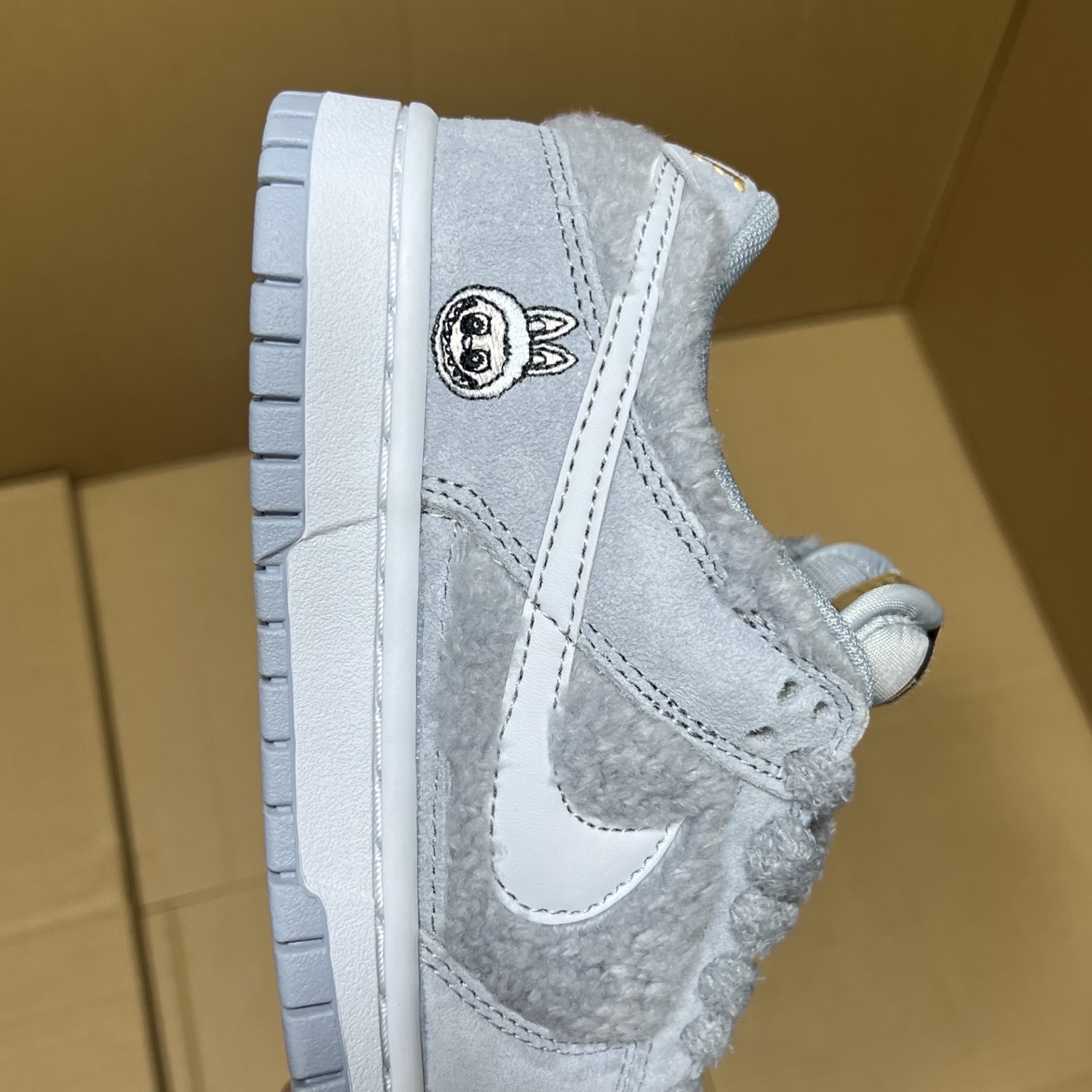 福利特价 独家定制dunk拉布布联名! Nike Dunk By POP MART LABUBU 尺码:36-45,全码 福利特价 独家定制dunk拉布布联名! Nike Dunk By POP MART LABUBU 尺码:36-45,全码
