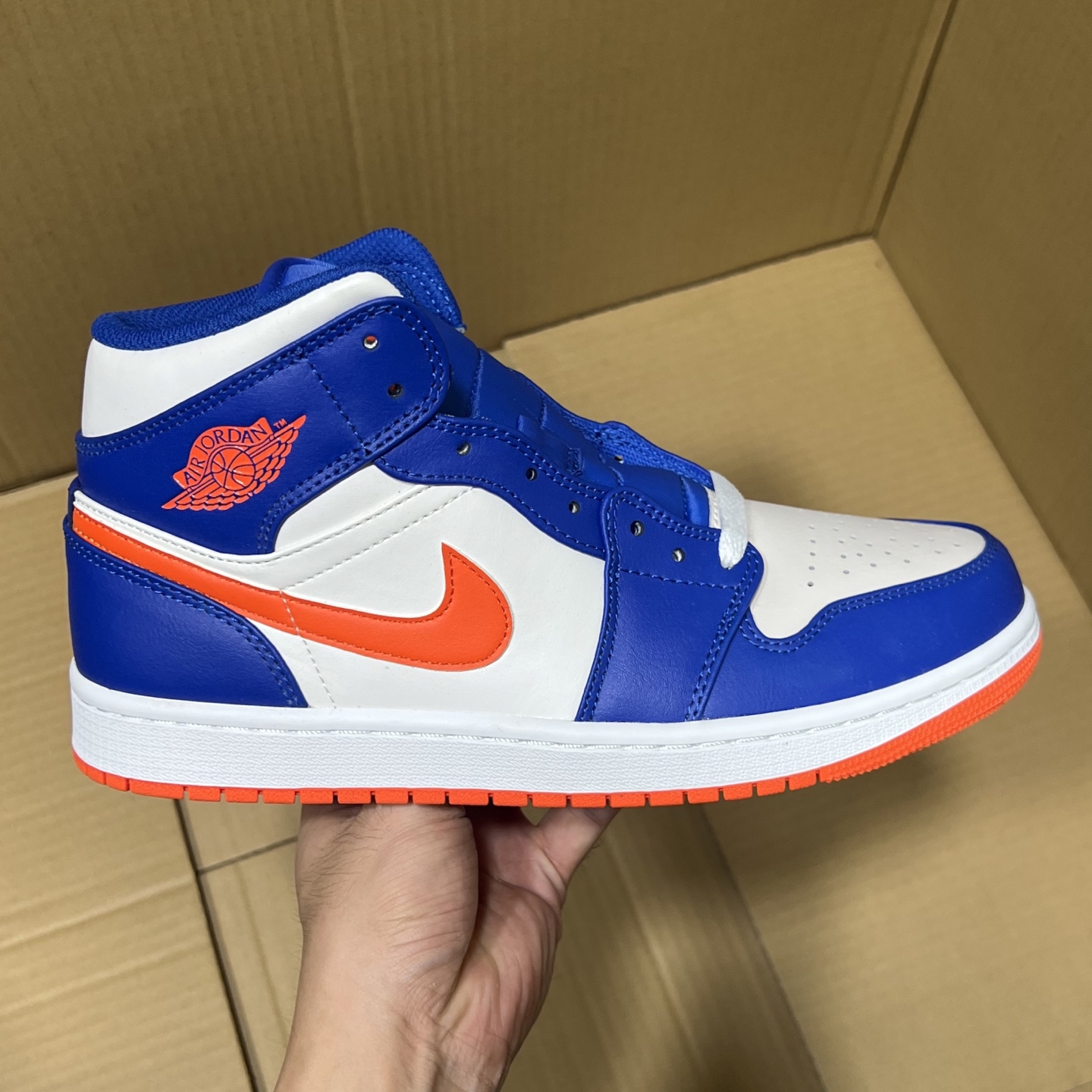 DT过验版 福利特价✈️ 开始开仓接单‼️DT过验版AJ1Mid中帮市售最强中帮 天花板品质！市面唯一正