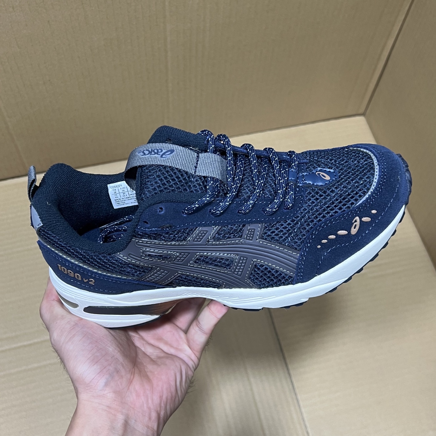 特价纯原亚瑟士GEL系列特价！尺码36-45，现货输出！大厂出品，市场原纯原版本！细节 做工 材料都是行