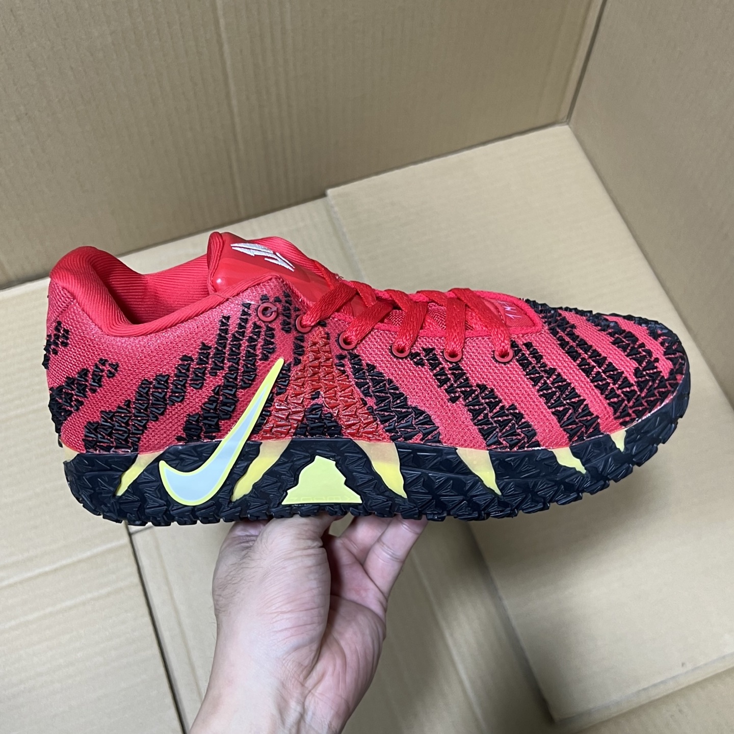GJR版本JA3篮球鞋! 品质如图! 平台冲量版本!市场最强性价比天花板!老牌工厂,品质稳定!欢迎直播客户,平台冲量客户合作来谈!