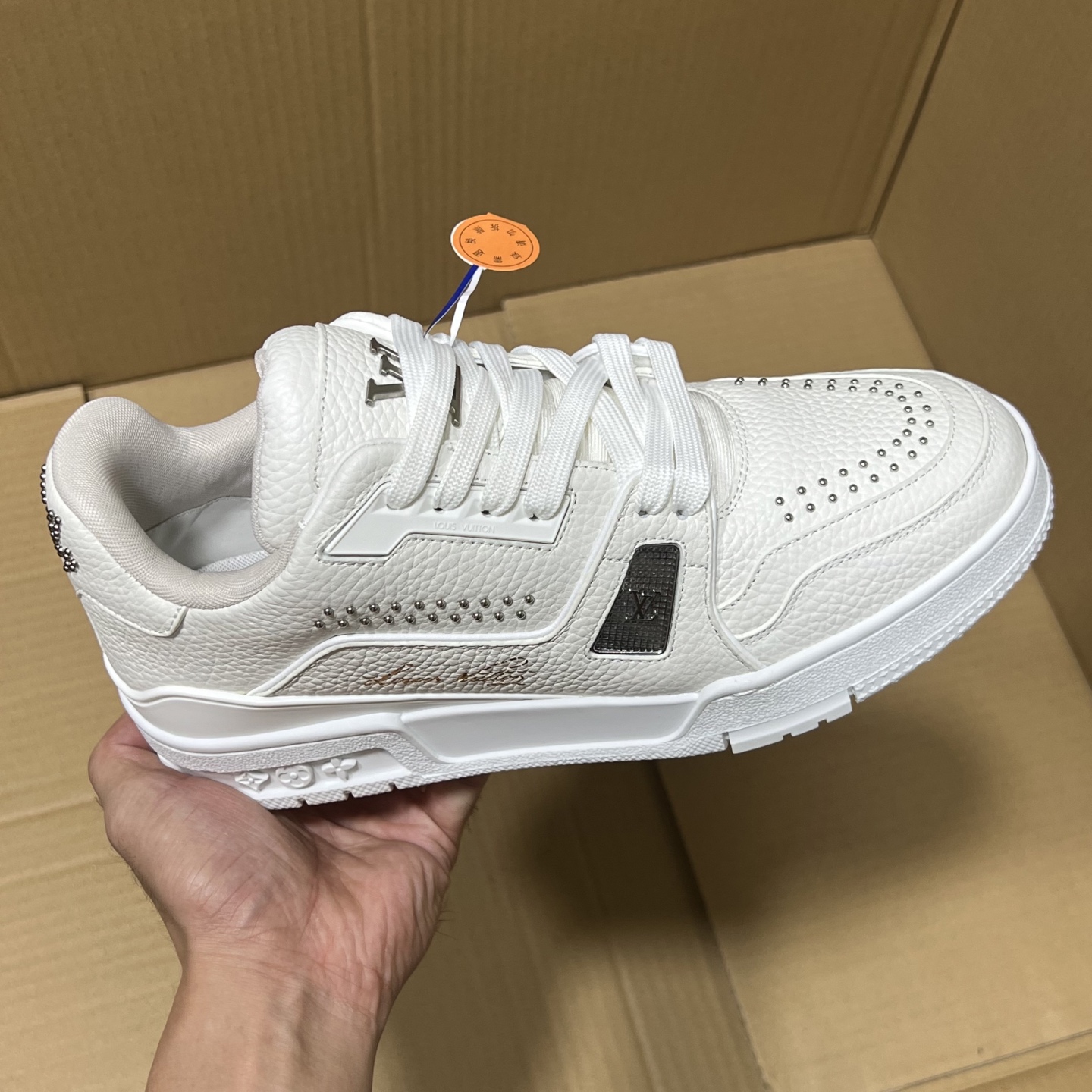 合集＃特价💰330  
BC原厂LV trainer福利套现！
尺码35-45，全码输出！
原外贸出口冲正特供订单！基本不流通市场的硬通货，原400+版本，长期福利套现！