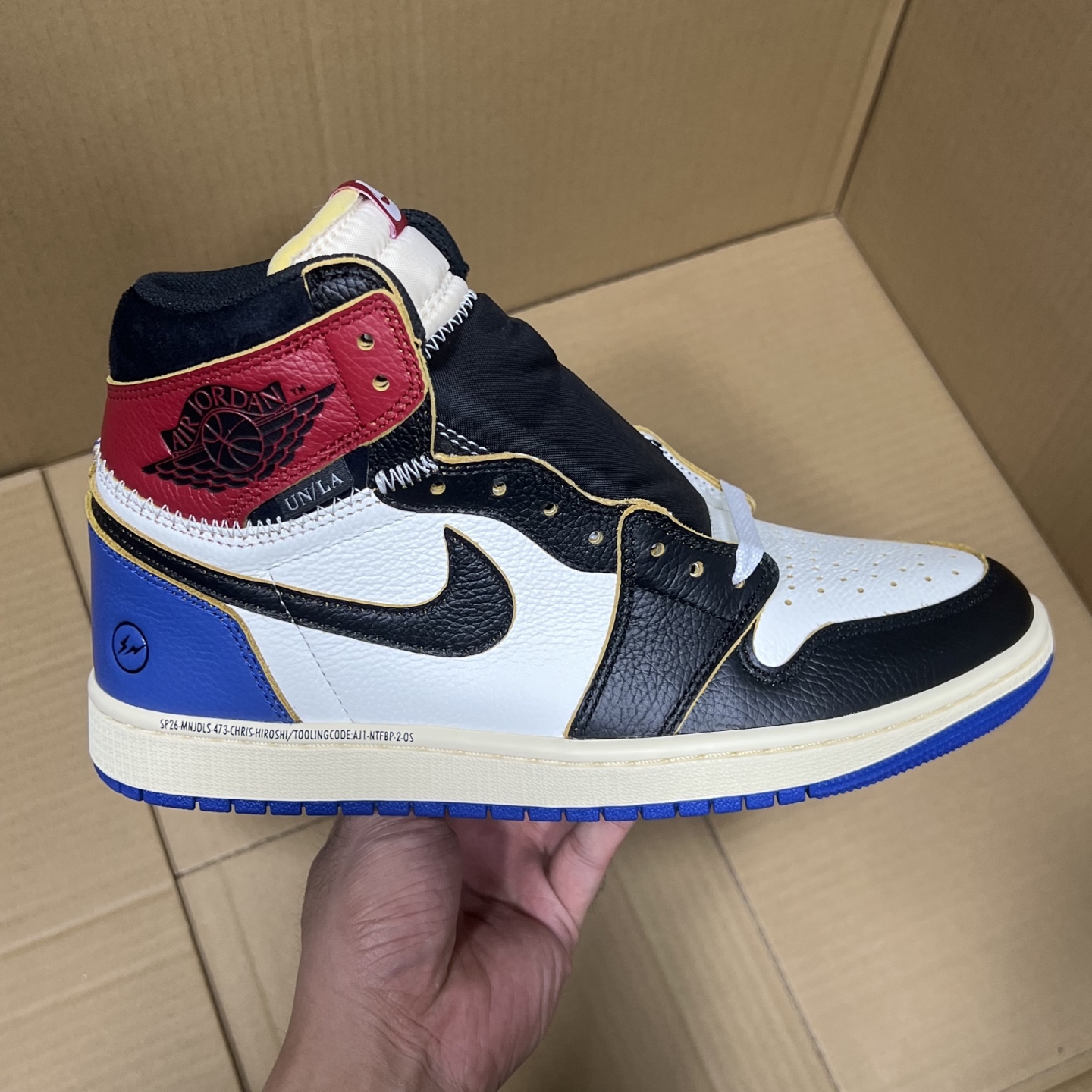 OG版本AJ1高帮un系列！
尺码：40-47.5全码出货！